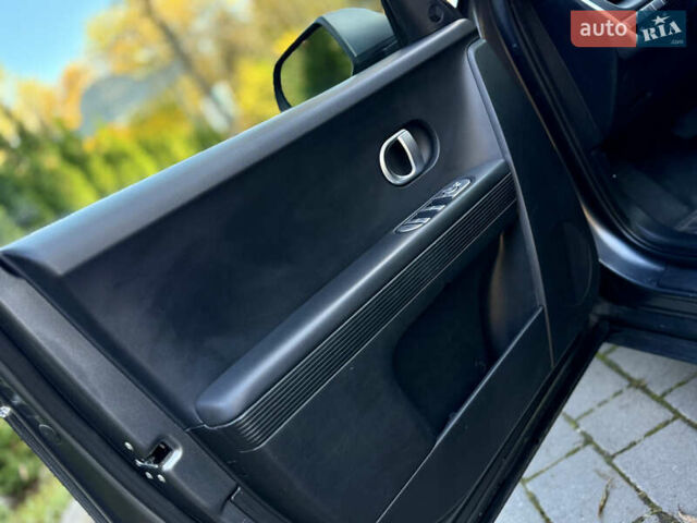 Серый Хендай Ioniq 5, объемом двигателя 0 л и пробегом 151 тыс. км за 21450 $, фото 38 на Automoto.ua