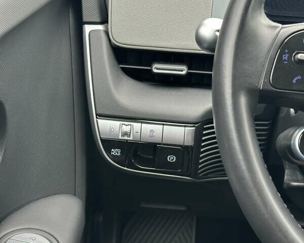 Сірий Хендай Ioniq 5, об'ємом двигуна 0 л та пробігом 25 тис. км за 21999 $, фото 14 на Automoto.ua