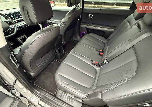 Серый Хендай Ioniq 5, объемом двигателя 0 л и пробегом 47 тыс. км за 29500 $, фото 62 на Automoto.ua