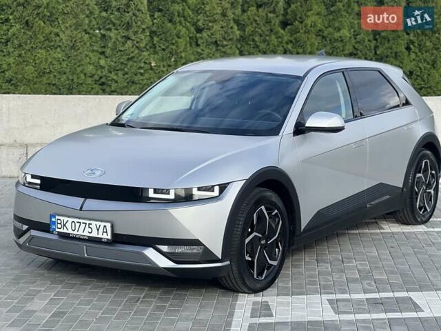 Сірий Хендай Ioniq 5, об'ємом двигуна 0 л та пробігом 11 тис. км за 33999 $, фото 1 на Automoto.ua