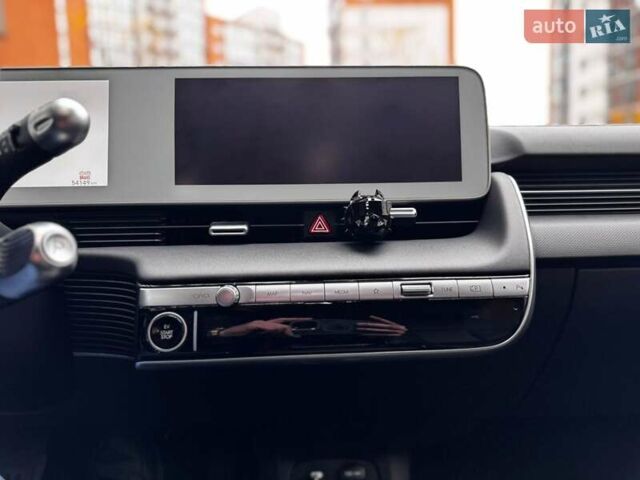 Сірий Хендай Ioniq 5, об'ємом двигуна 0 л та пробігом 43 тис. км за 28900 $, фото 37 на Automoto.ua