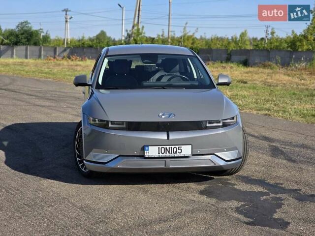 Серый Хендай Ioniq 5, объемом двигателя 0 л и пробегом 49 тыс. км за 37000 $, фото 3 на Automoto.ua