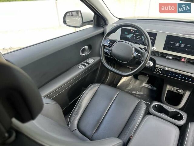 Сірий Хендай Ioniq 5, об'ємом двигуна 0 л та пробігом 11 тис. км за 32500 $, фото 21 на Automoto.ua