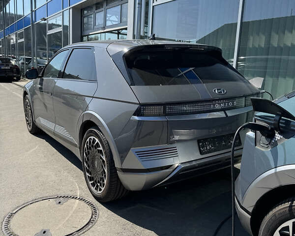 Сірий Хендай Ioniq 5, об'ємом двигуна 0 л та пробігом 93 тис. км за 28200 $, фото 2 на Automoto.ua