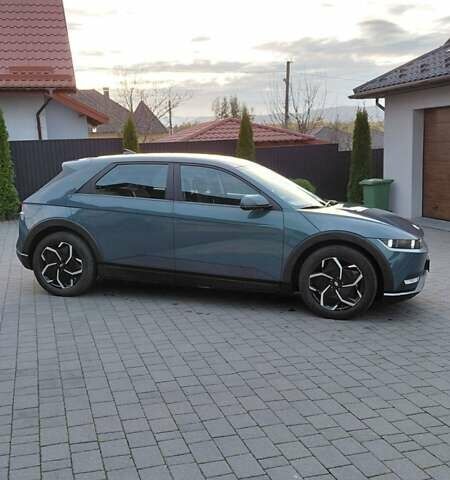 Серый Хендай Ioniq 5, объемом двигателя 0 л и пробегом 25 тыс. км за 28000 $, фото 2 на Automoto.ua