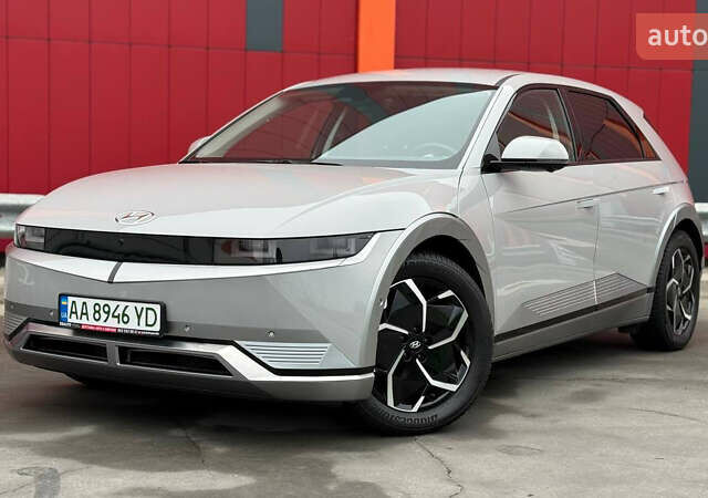 Серый Хендай Ioniq 5, объемом двигателя 0 л и пробегом 47 тыс. км за 29500 $, фото 1 на Automoto.ua