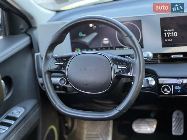 Серый Хендай Ioniq 5, объемом двигателя 0 л и пробегом 70 тыс. км за 27500 $, фото 29 на Automoto.ua