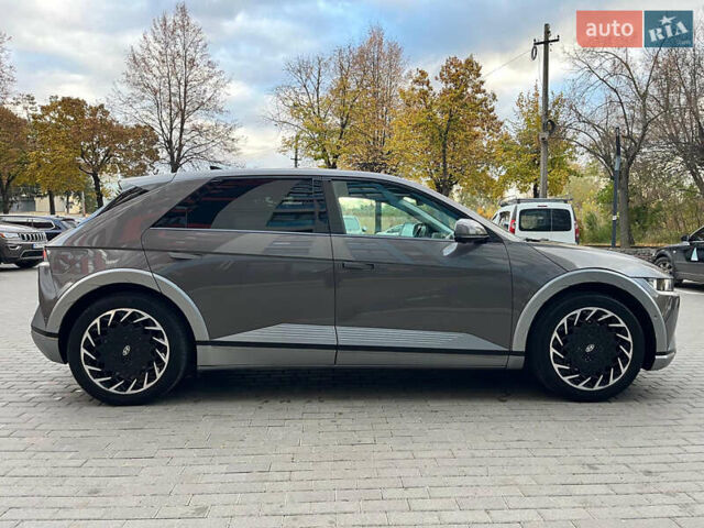 Серый Хендай Ioniq 5, объемом двигателя 0 л и пробегом 108 тыс. км за 26800 $, фото 8 на Automoto.ua