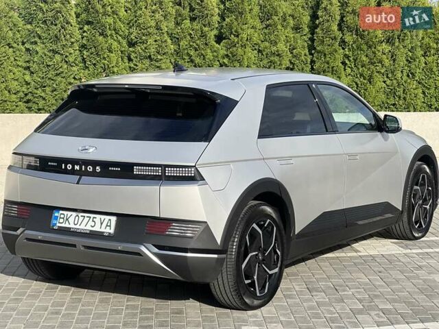 Сірий Хендай Ioniq 5, об'ємом двигуна 0 л та пробігом 11 тис. км за 32500 $, фото 41 на Automoto.ua