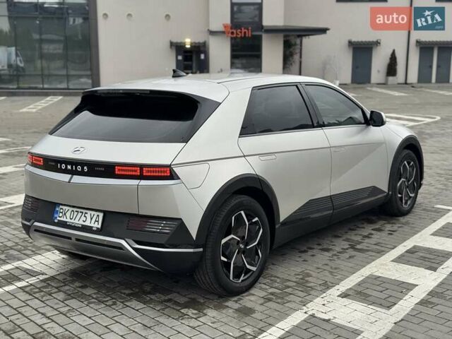 Сірий Хендай Ioniq 5, об'ємом двигуна 0 л та пробігом 11 тис. км за 30999 $, фото 7 на Automoto.ua