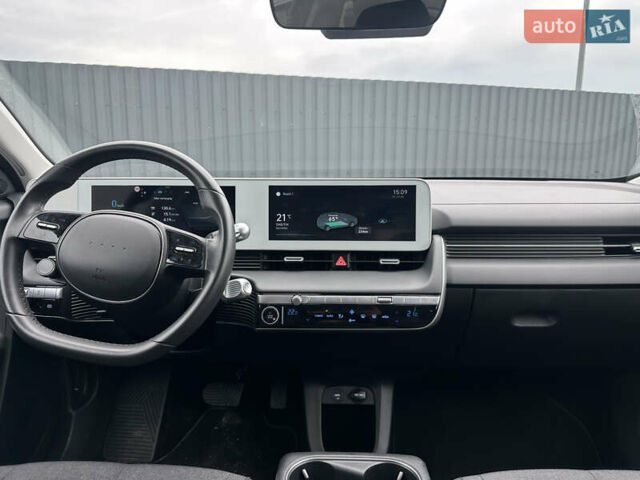 Сірий Хендай Ioniq 5, об'ємом двигуна 0 л та пробігом 25 тис. км за 21999 $, фото 17 на Automoto.ua