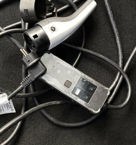 Серый Хендай Ioniq 5, объемом двигателя 0 л и пробегом 130 тыс. км за 28200 $, фото 123 на Automoto.ua