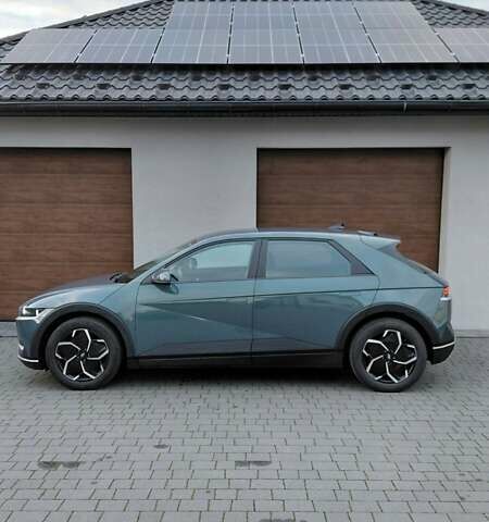 Серый Хендай Ioniq 5, объемом двигателя 0 л и пробегом 25 тыс. км за 28000 $, фото 3 на Automoto.ua