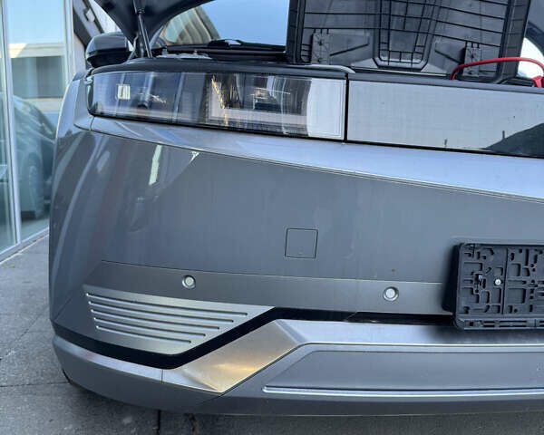 Сірий Хендай Ioniq 5, об'ємом двигуна 0 л та пробігом 93 тис. км за 28200 $, фото 22 на Automoto.ua