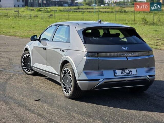 Серый Хендай Ioniq 5, объемом двигателя 0 л и пробегом 49 тыс. км за 37000 $, фото 12 на Automoto.ua