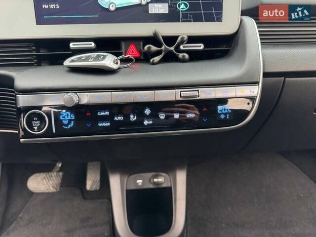Сірий Хендай Ioniq 5, об'ємом двигуна 0 л та пробігом 120 тис. км за 21300 $, фото 17 на Automoto.ua