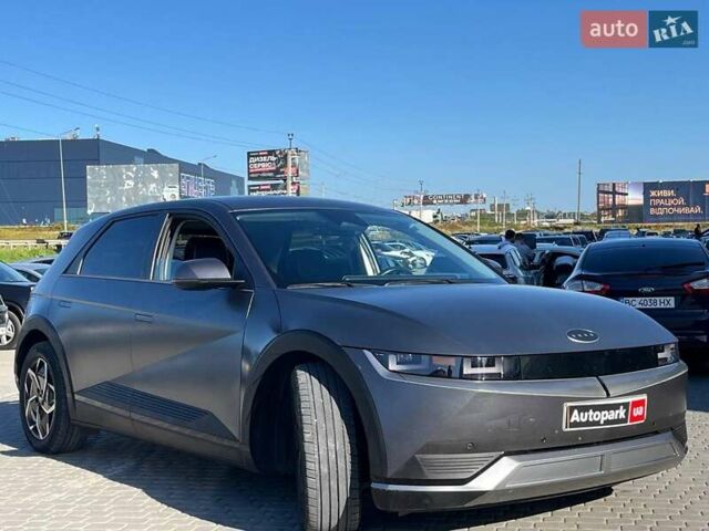 Серый Хендай Ioniq 5, объемом двигателя 0 л и пробегом 34 тыс. км за 26740 $, фото 3 на Automoto.ua