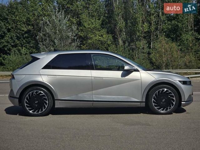 Серый Хендай Ioniq 5, объемом двигателя 0 л и пробегом 54 тыс. км за 34499 $, фото 10 на Automoto.ua