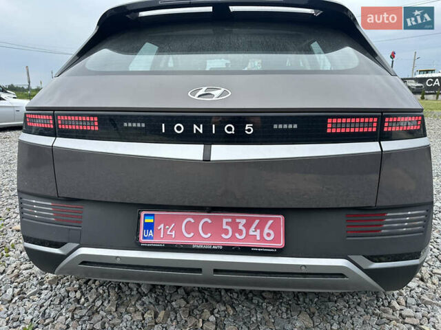 Сірий Хендай Ioniq 5, об'ємом двигуна 0 л та пробігом 25 тис. км за 21999 $, фото 5 на Automoto.ua