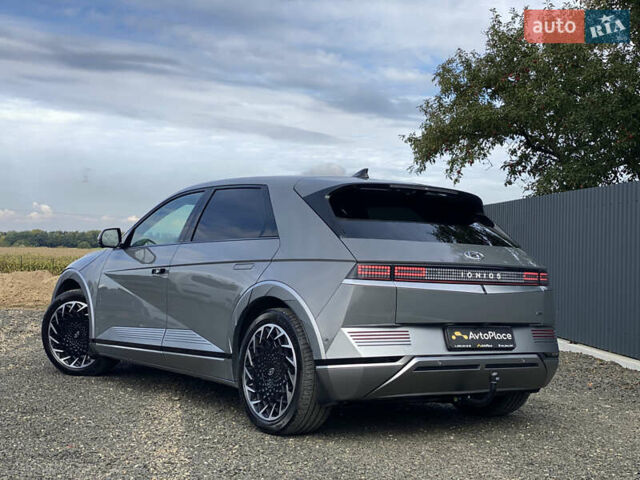 Серый Хендай Ioniq 5, объемом двигателя 0 л и пробегом 130 тыс. км за 28200 $, фото 136 на Automoto.ua