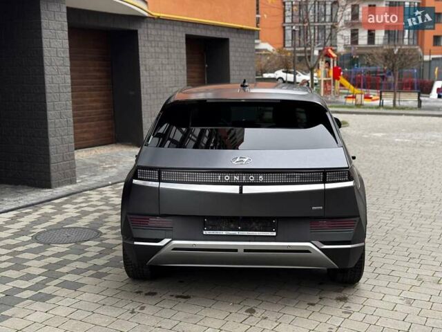 Сірий Хендай Ioniq 5, об'ємом двигуна 0 л та пробігом 43 тис. км за 28900 $, фото 10 на Automoto.ua