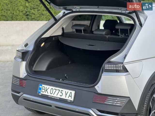 Сірий Хендай Ioniq 5, об'ємом двигуна 0 л та пробігом 11 тис. км за 33999 $, фото 45 на Automoto.ua