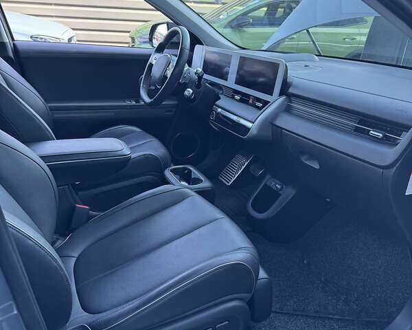 Сірий Хендай Ioniq 5, об'ємом двигуна 0 л та пробігом 93 тис. км за 28200 $, фото 3 на Automoto.ua