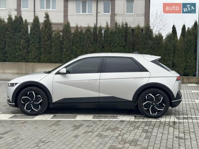 Сірий Хендай Ioniq 5, об'ємом двигуна 0 л та пробігом 11 тис. км за 30999 $, фото 4 на Automoto.ua