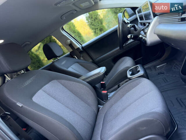 Серый Хендай Ioniq 5, объемом двигателя 0 л и пробегом 158 тыс. км за 19900 $, фото 59 на Automoto.ua