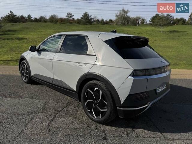 Серый Хендай Ioniq 5, объемом двигателя 0 л и пробегом 57 тыс. км за 25800 $, фото 11 на Automoto.ua
