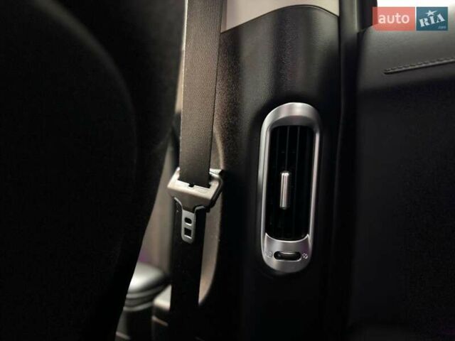 Сірий Хендай Ioniq 5, об'ємом двигуна 0 л та пробігом 43 тис. км за 28900 $, фото 48 на Automoto.ua