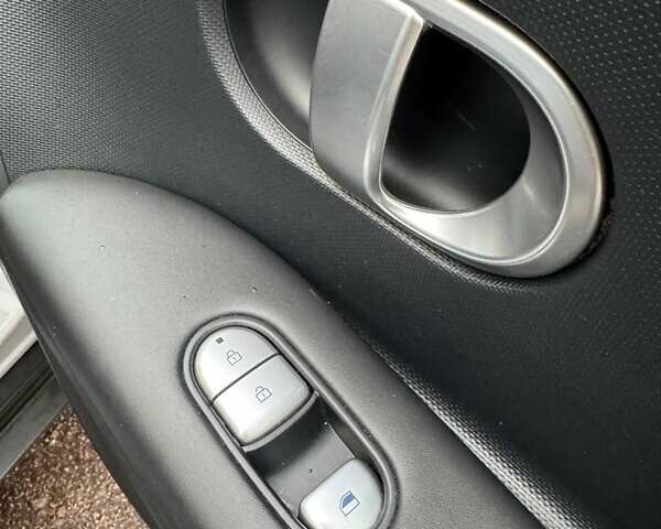 Сірий Хендай Ioniq 5, об'ємом двигуна 0 л та пробігом 120 тис. км за 21300 $, фото 29 на Automoto.ua