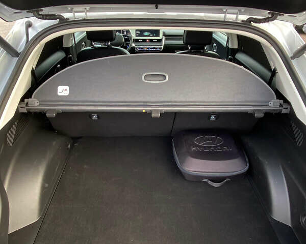 Серый Хендай Ioniq 5, объемом двигателя 0 л и пробегом 115 тыс. км за 26350 $, фото 12 на Automoto.ua