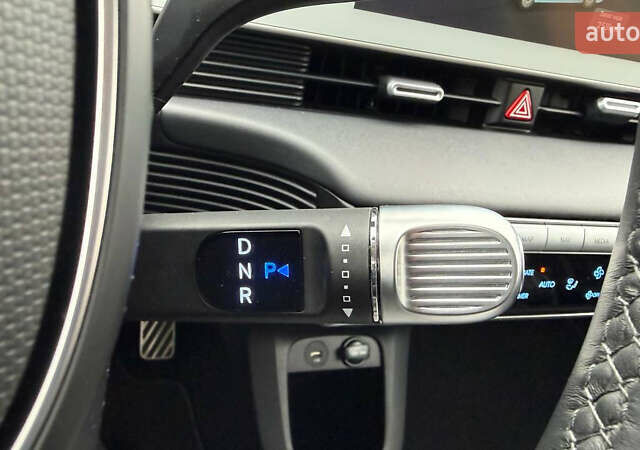 Серый Хендай Ioniq 5, объемом двигателя 0 л и пробегом 47 тыс. км за 29500 $, фото 47 на Automoto.ua