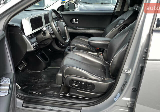 Серый Хендай Ioniq 5, объемом двигателя 0 л и пробегом 130 тыс. км за 28200 $, фото 46 на Automoto.ua