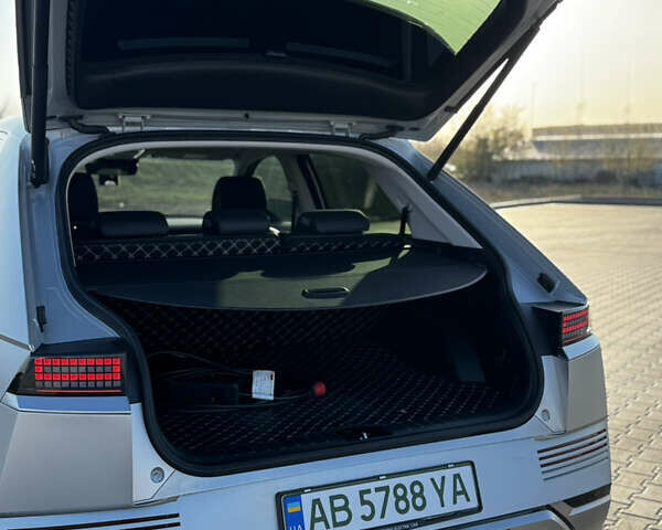 Серый Хендай Ioniq 5, объемом двигателя 0 л и пробегом 14 тыс. км за 33888 $, фото 55 на Automoto.ua