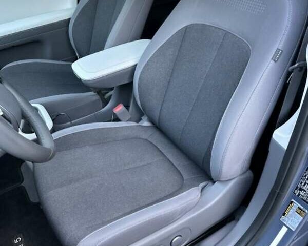 Серый Хендай Ioniq 5, объемом двигателя 0 л и пробегом 68 тыс. км за 24000 $, фото 14 на Automoto.ua