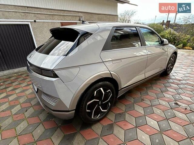 Сірий Хендай Ioniq 5, об'ємом двигуна 0 л та пробігом 30 тис. км за 25900 $, фото 10 на Automoto.ua