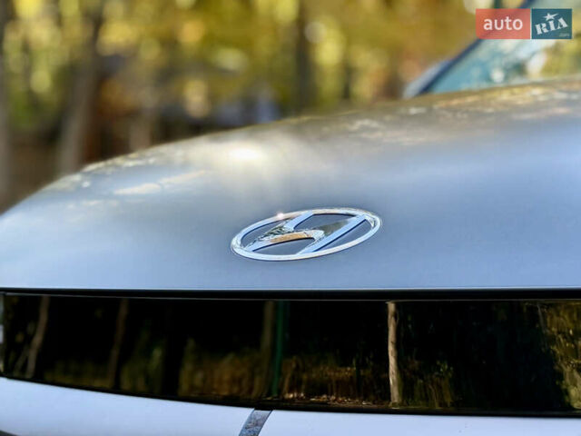 Серый Хендай Ioniq 5, объемом двигателя 0 л и пробегом 158 тыс. км за 19900 $, фото 7 на Automoto.ua
