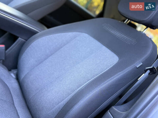 Серый Хендай Ioniq 5, объемом двигателя 0 л и пробегом 151 тыс. км за 21450 $, фото 42 на Automoto.ua