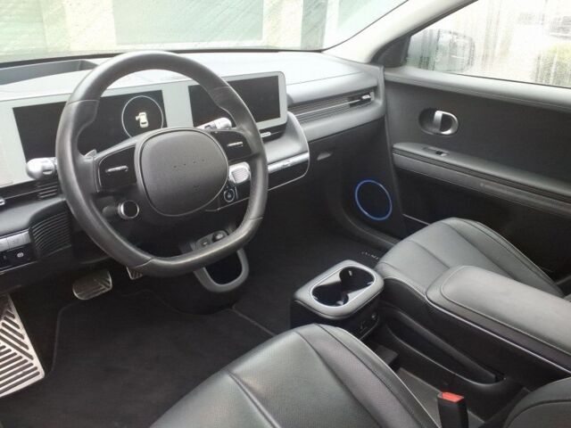 Серый Хендай Ioniq 5, объемом двигателя 0 л и пробегом 14 тыс. км за 31400 $, фото 5 на Automoto.ua