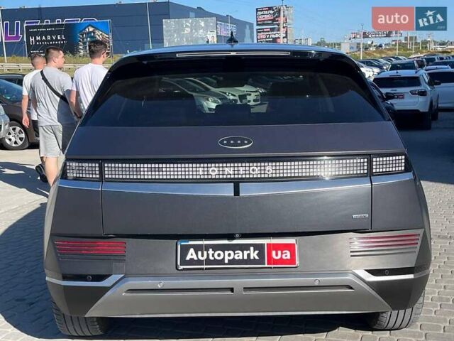 Серый Хендай Ioniq 5, объемом двигателя 0 л и пробегом 34 тыс. км за 26740 $, фото 8 на Automoto.ua