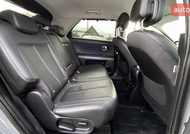 Серый Хендай Ioniq 5, объемом двигателя 0 л и пробегом 130 тыс. км за 28200 $, фото 96 на Automoto.ua