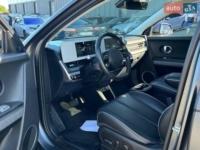 Серый Хендай Ioniq 5, объемом двигателя 0 л и пробегом 34 тыс. км за 26740 $, фото 43 на Automoto.ua