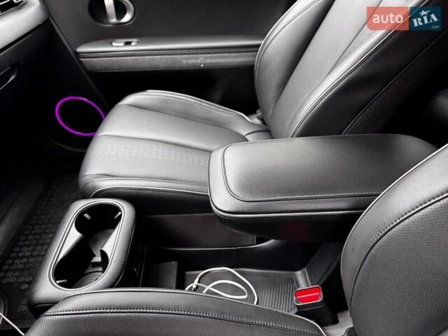 Сірий Хендай Ioniq 5, об'ємом двигуна 0 л та пробігом 43 тис. км за 28900 $, фото 33 на Automoto.ua