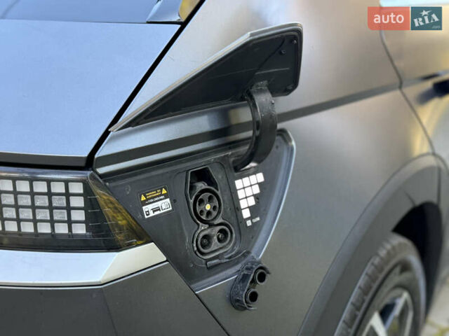 Серый Хендай Ioniq 5, объемом двигателя 0 л и пробегом 151 тыс. км за 21450 $, фото 32 на Automoto.ua