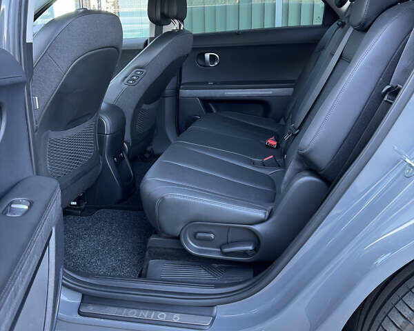 Сірий Хендай Ioniq 5, об'ємом двигуна 0 л та пробігом 93 тис. км за 28200 $, фото 30 на Automoto.ua