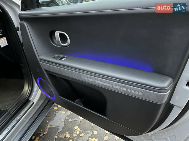 Серый Хендай Ioniq 5, объемом двигателя 0 л и пробегом 66 тыс. км за 30800 $, фото 16 на Automoto.ua