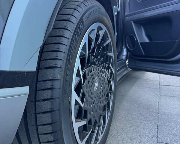 Сірий Хендай Ioniq 5, об'ємом двигуна 0 л та пробігом 93 тис. км за 28200 $, фото 5 на Automoto.ua