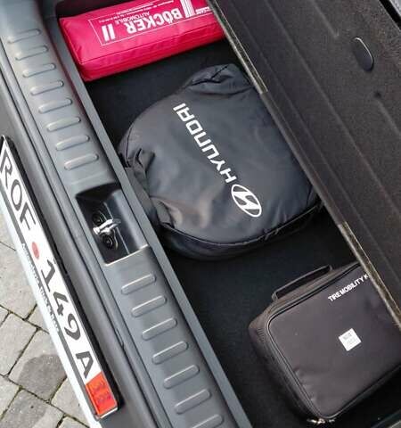 Серый Хендай Ioniq 5, объемом двигателя 0 л и пробегом 25 тыс. км за 28000 $, фото 25 на Automoto.ua